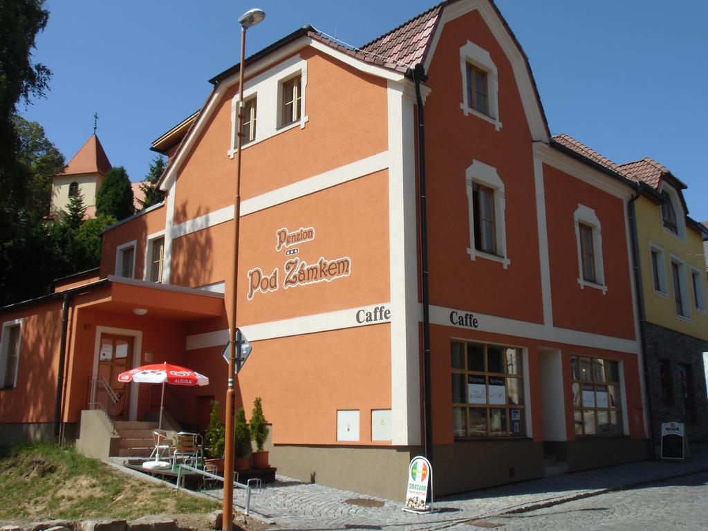 Penzion Pod Zámkem Zruc nad Sazavou Esterno foto